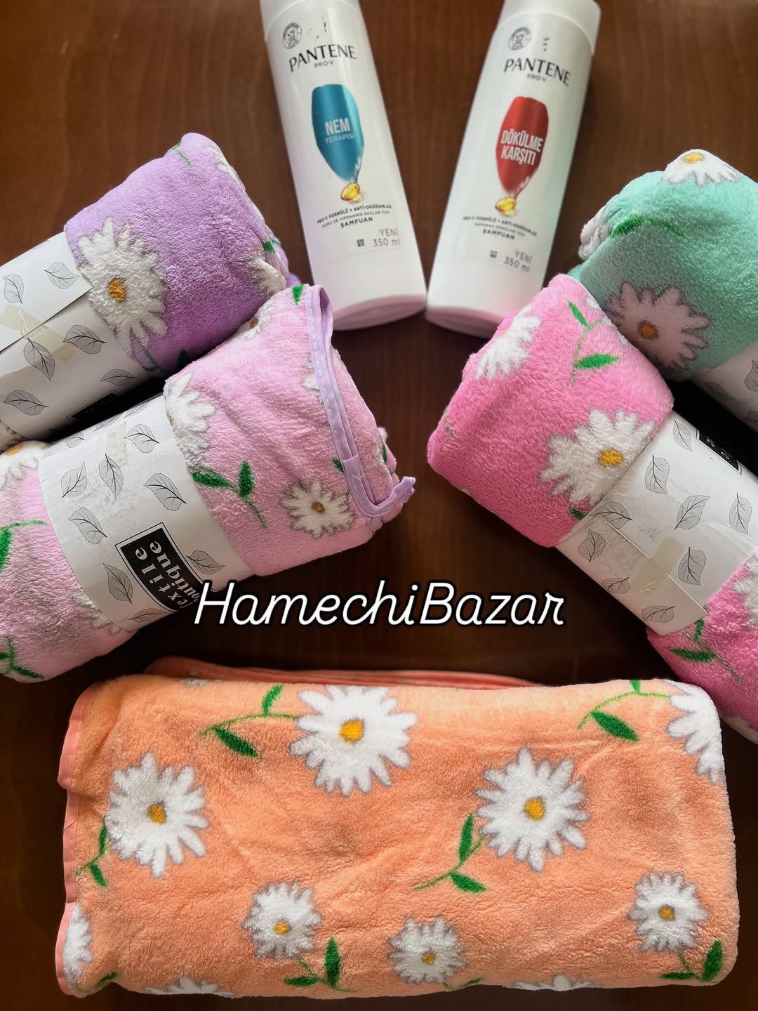 حوله استخری گل‌دار پولیشی رنگی سایز ٧٠ در ١۴٠